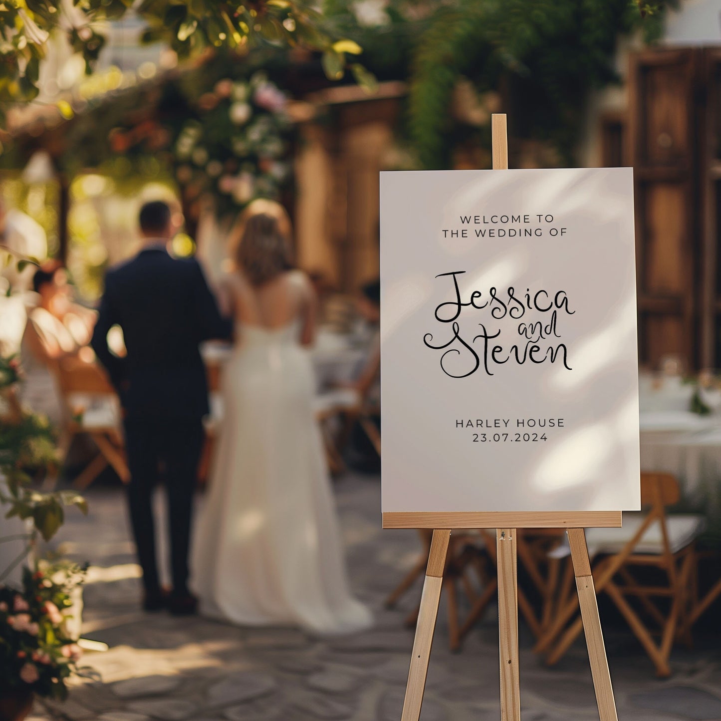 Wedding welcome sign with swirly writting