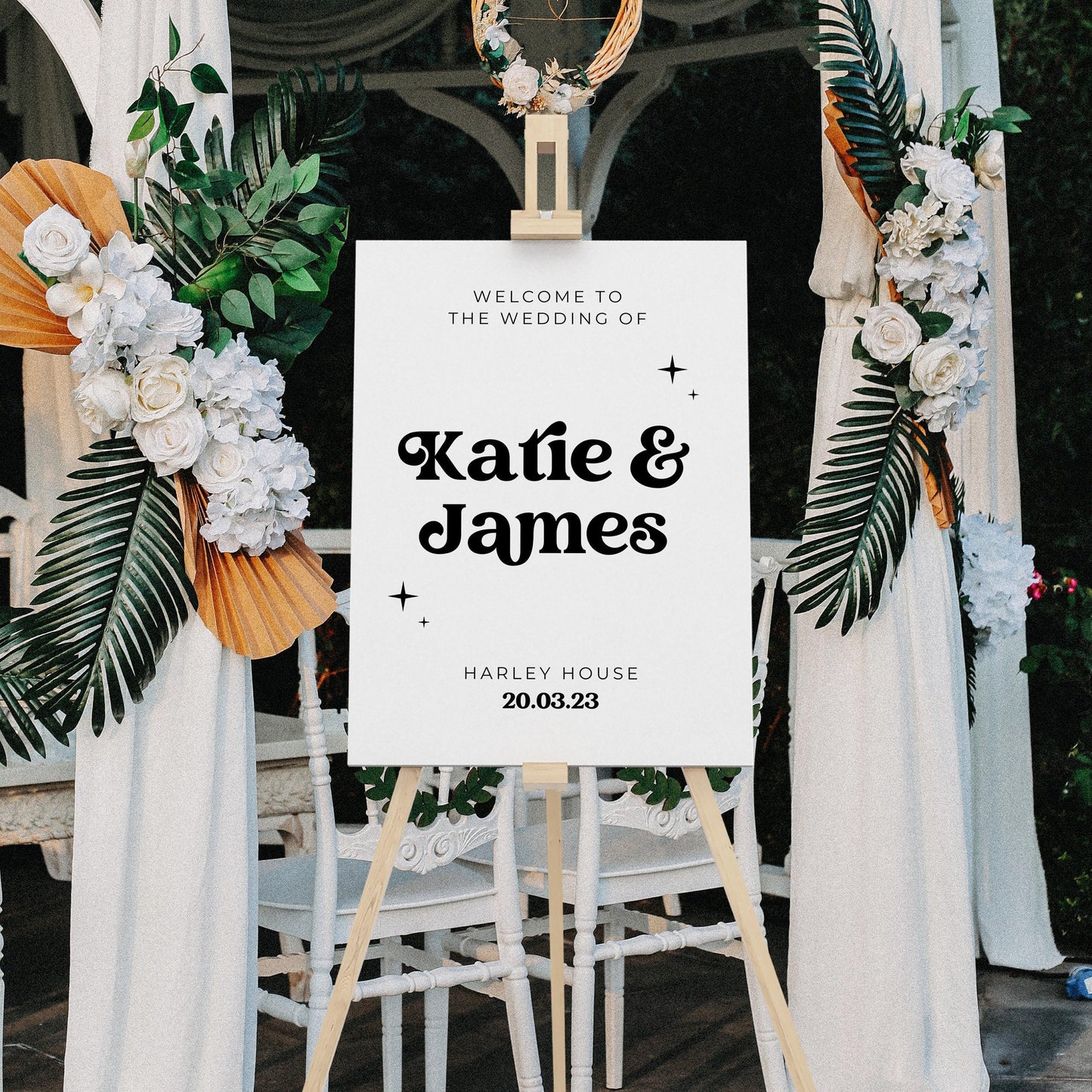 Black and White Retro Wedding Welcome Sign